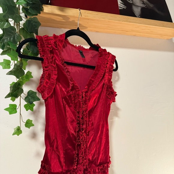 Vintage Ashley O’Rourke Red Ruffled Sleeveless Blouse – Romantic Statement Top - Picture 2 of 4